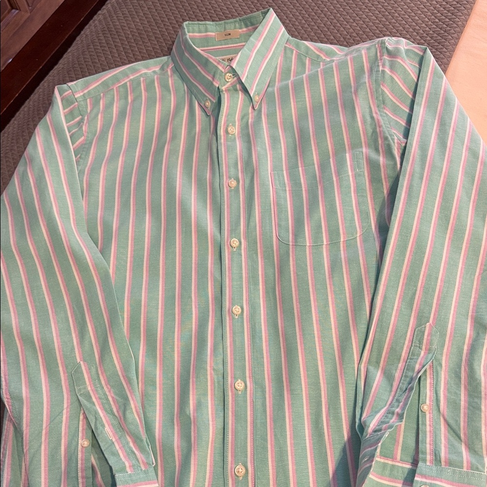 J.Crew men’s button collar oxford shirt